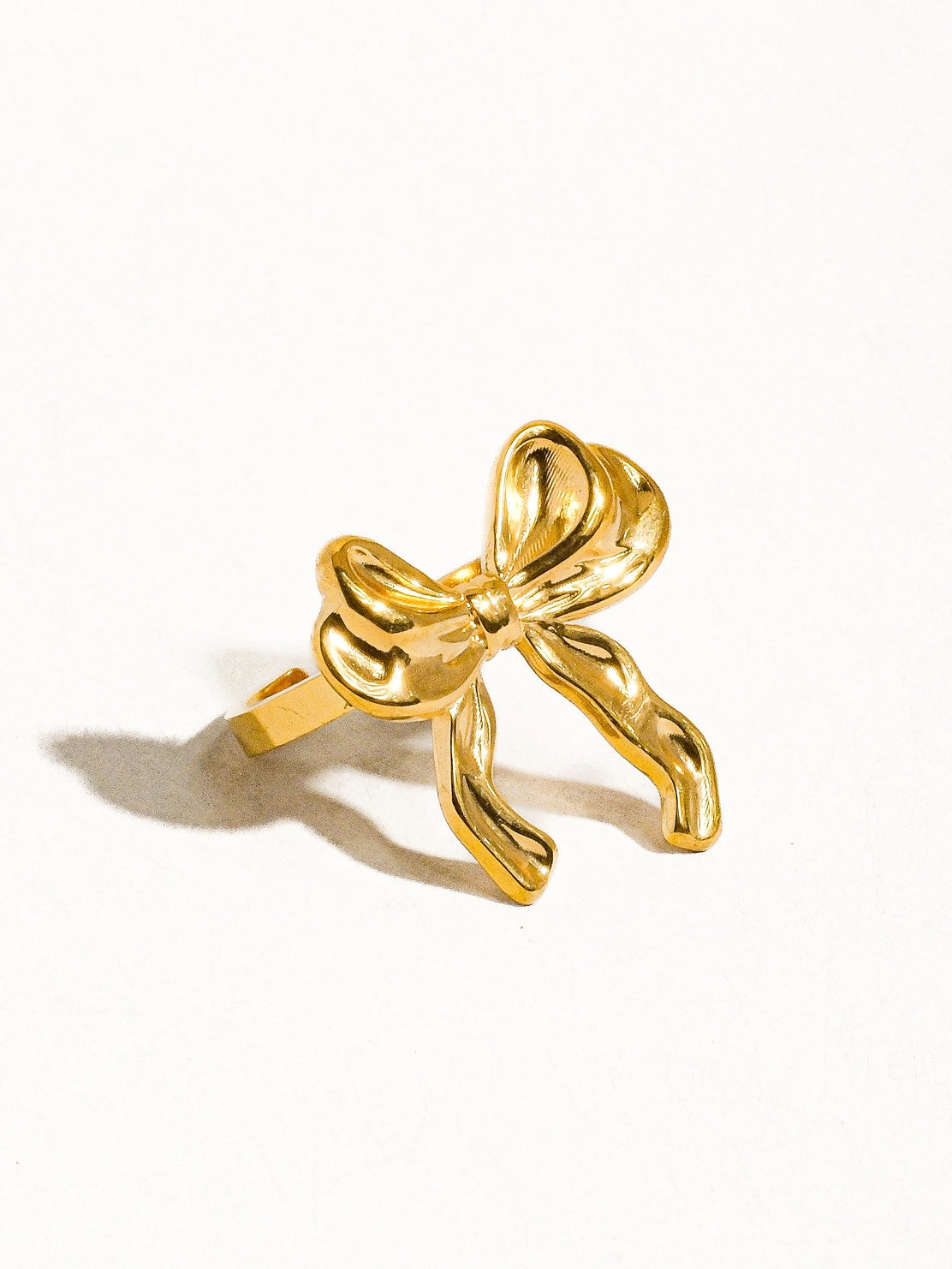 Naomi Ring - 18K Non-Tarnish Bow Adjustable Ring