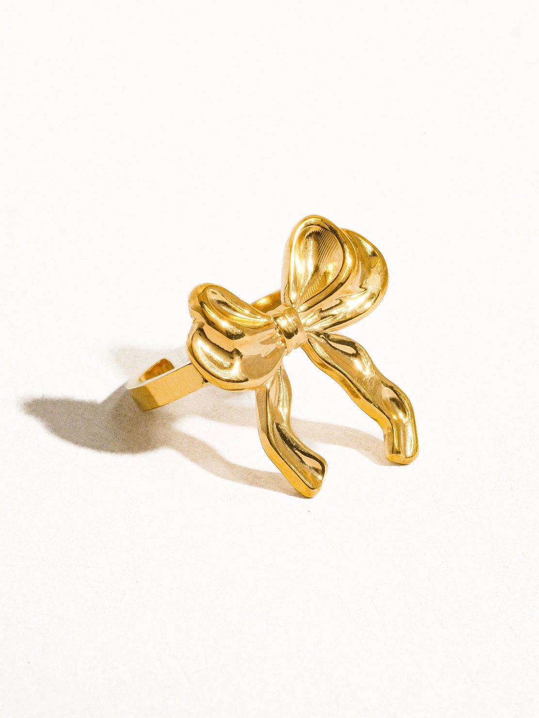 Naomi Ring - 18K Non-Tarnish Bow Adjustable Ring